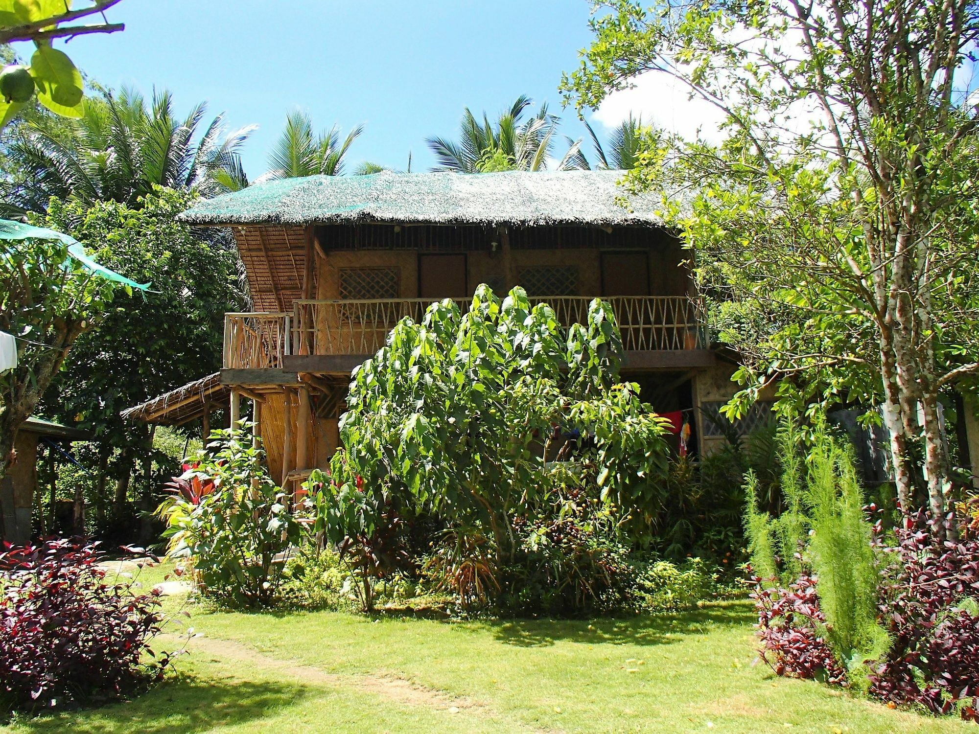 Kahamut-An Beach And Cottages Puerto Princesa Exterior photo