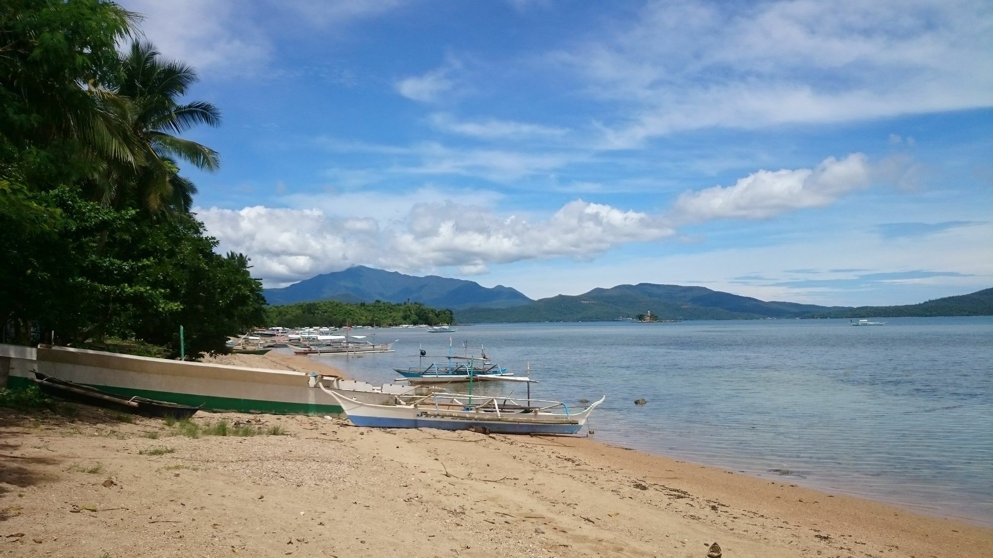 Kahamut-An Beach And Cottages Puerto Princesa Exterior photo