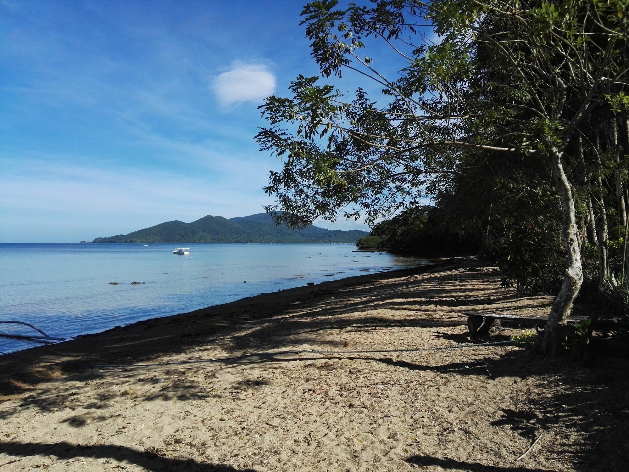 Kahamut-An Beach And Cottages Puerto Princesa Exterior photo