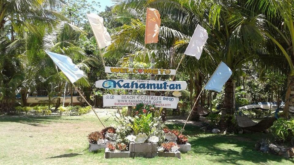 Kahamut-An Beach And Cottages Puerto Princesa Exterior photo